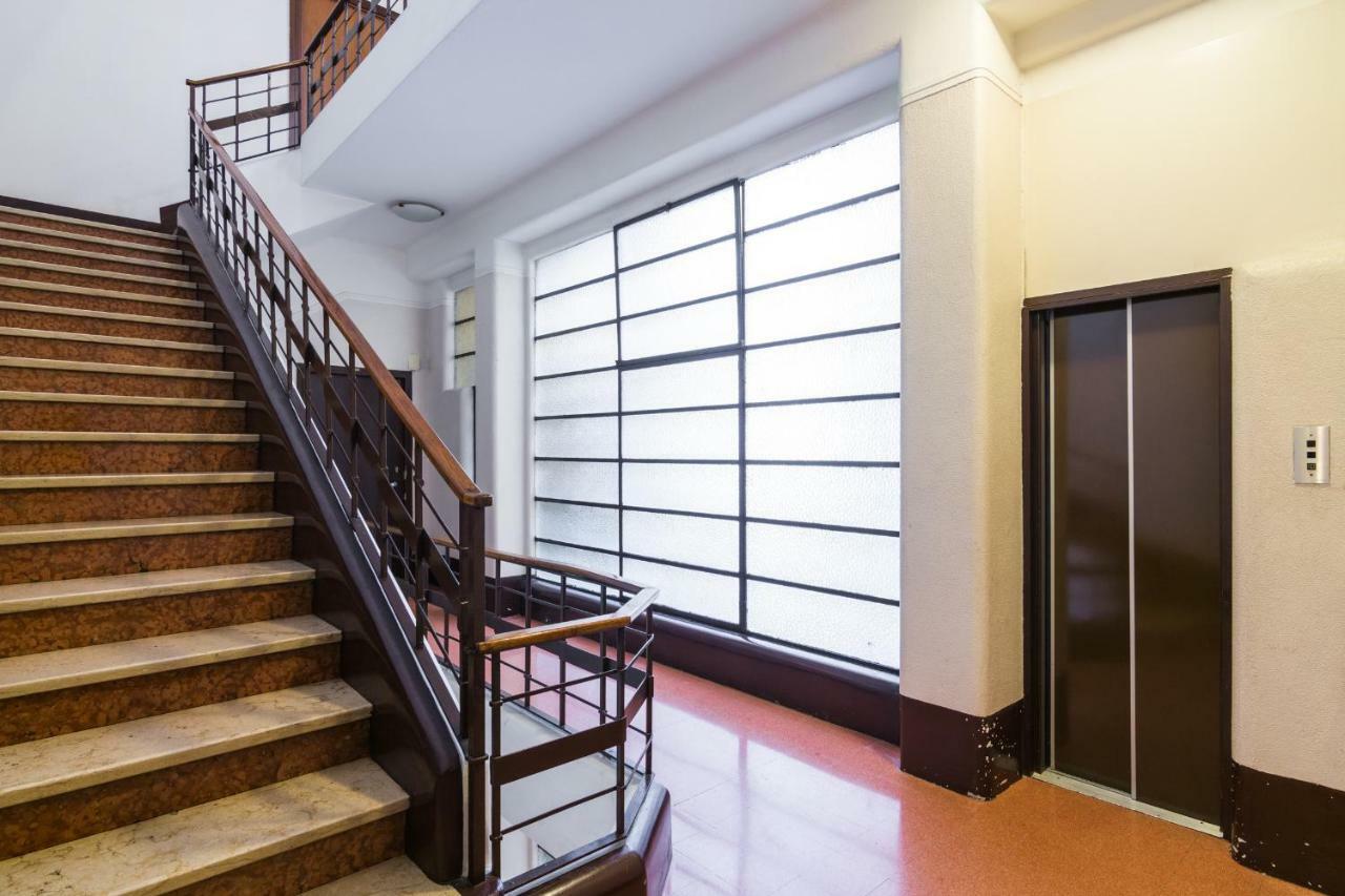 Flat Near Central Station Милан Экстерьер фото